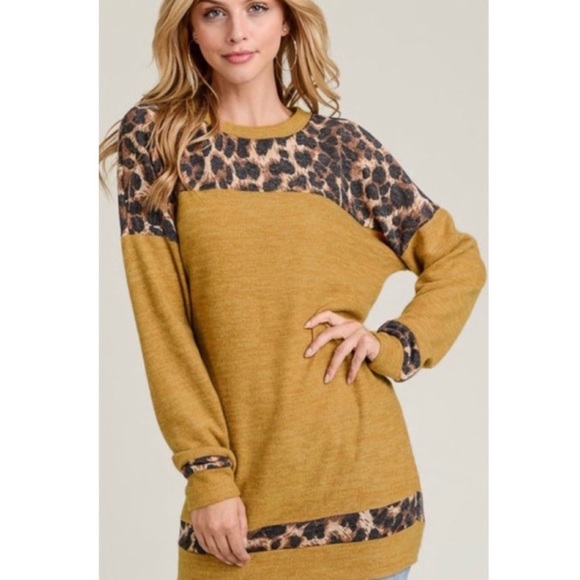 New! Soft Mustard Leopard Print Contrast Shoulder and Trim Long Sleeve Top - Picture 3 of 4